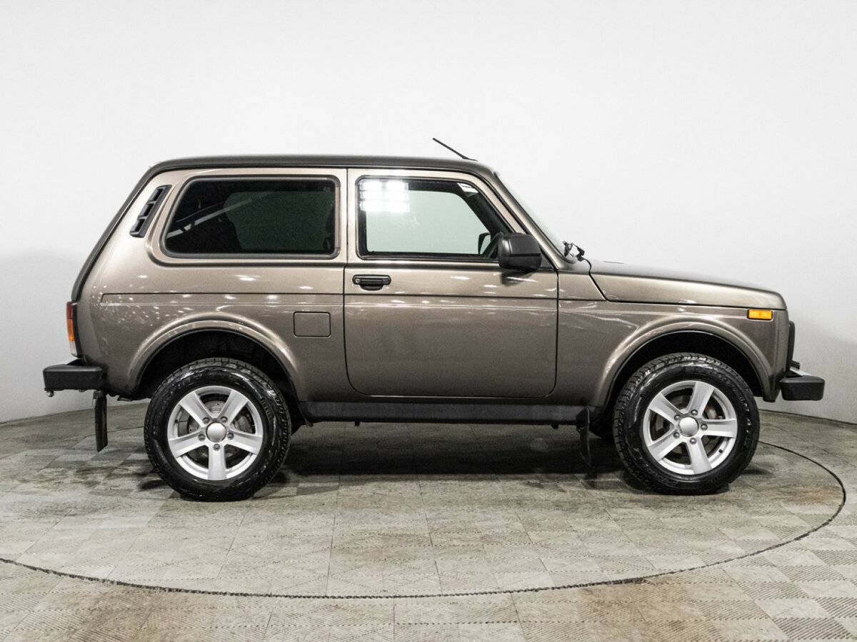 Б/У Лада (ВАЗ) Нива Лэдженд 2021 года. Фото: #3