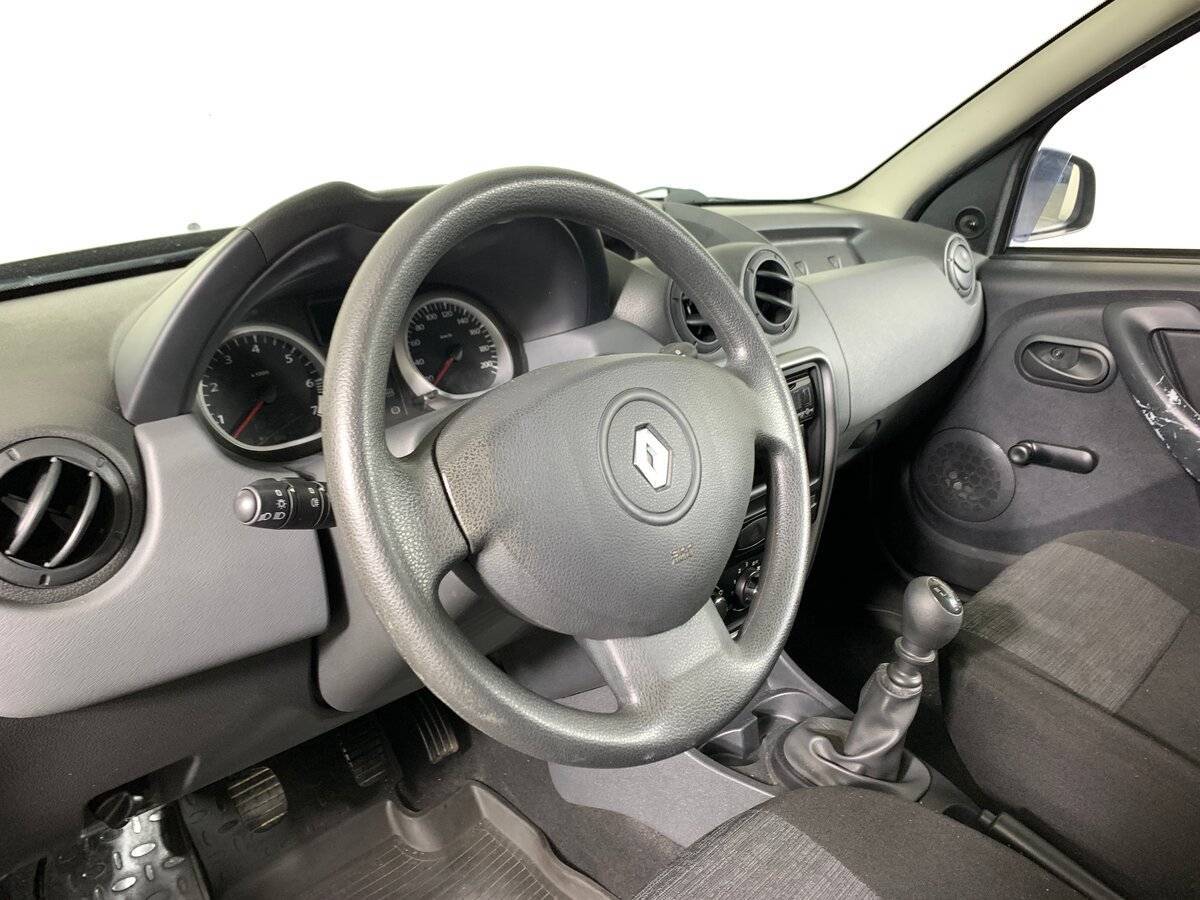 Б/У Рено Дастер 2013 года. Фото: #10