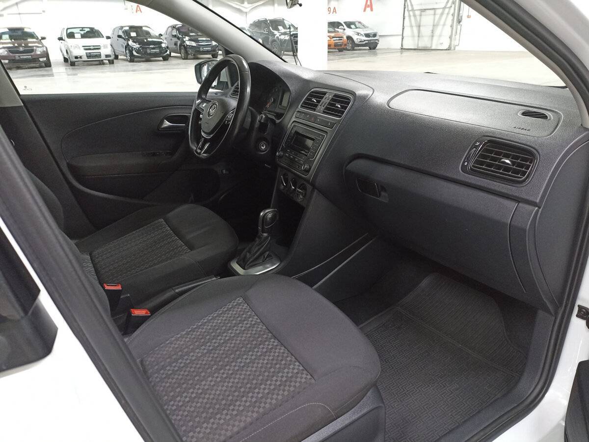 Б/У Фольксваген Поло 2018 года. Фото: #10