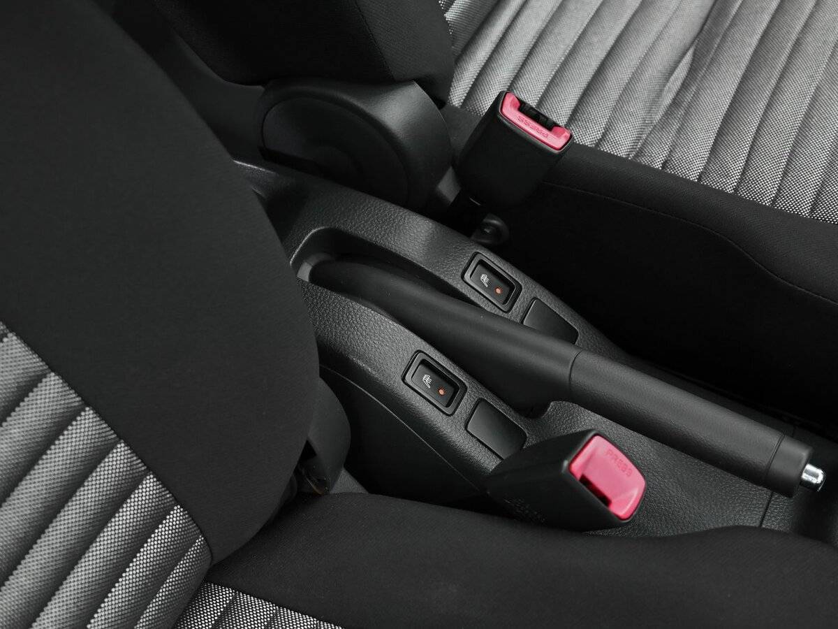 Б/У Сузуки С-Икс4 2013 года. Фото: #10