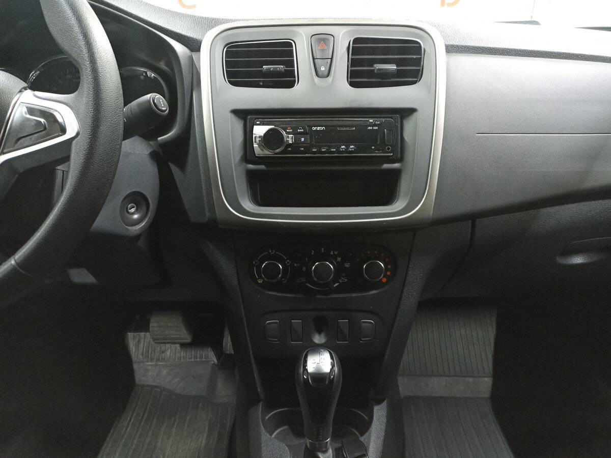 Б/У Рено Логан 2020 года. Фото: #14