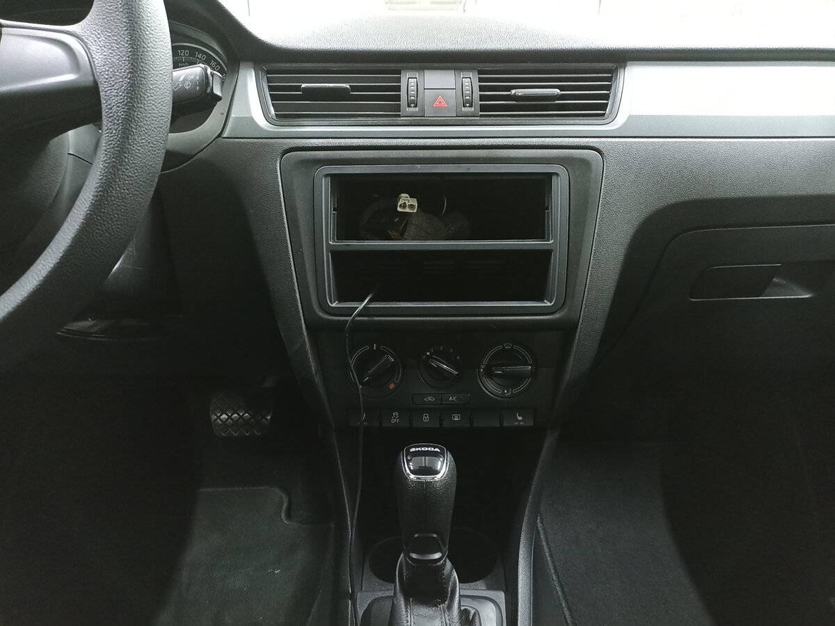 Б/У Шкода Рапид 2018 года. Фото: #14