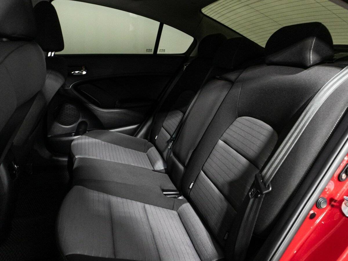 Б/У Киа Церато 2014 года. Фото: #9