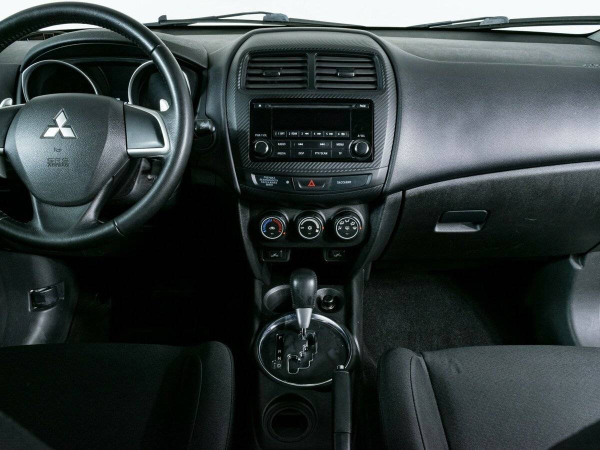 Б/У Митсубиши АС-Икс 2014 года. Фото: #10