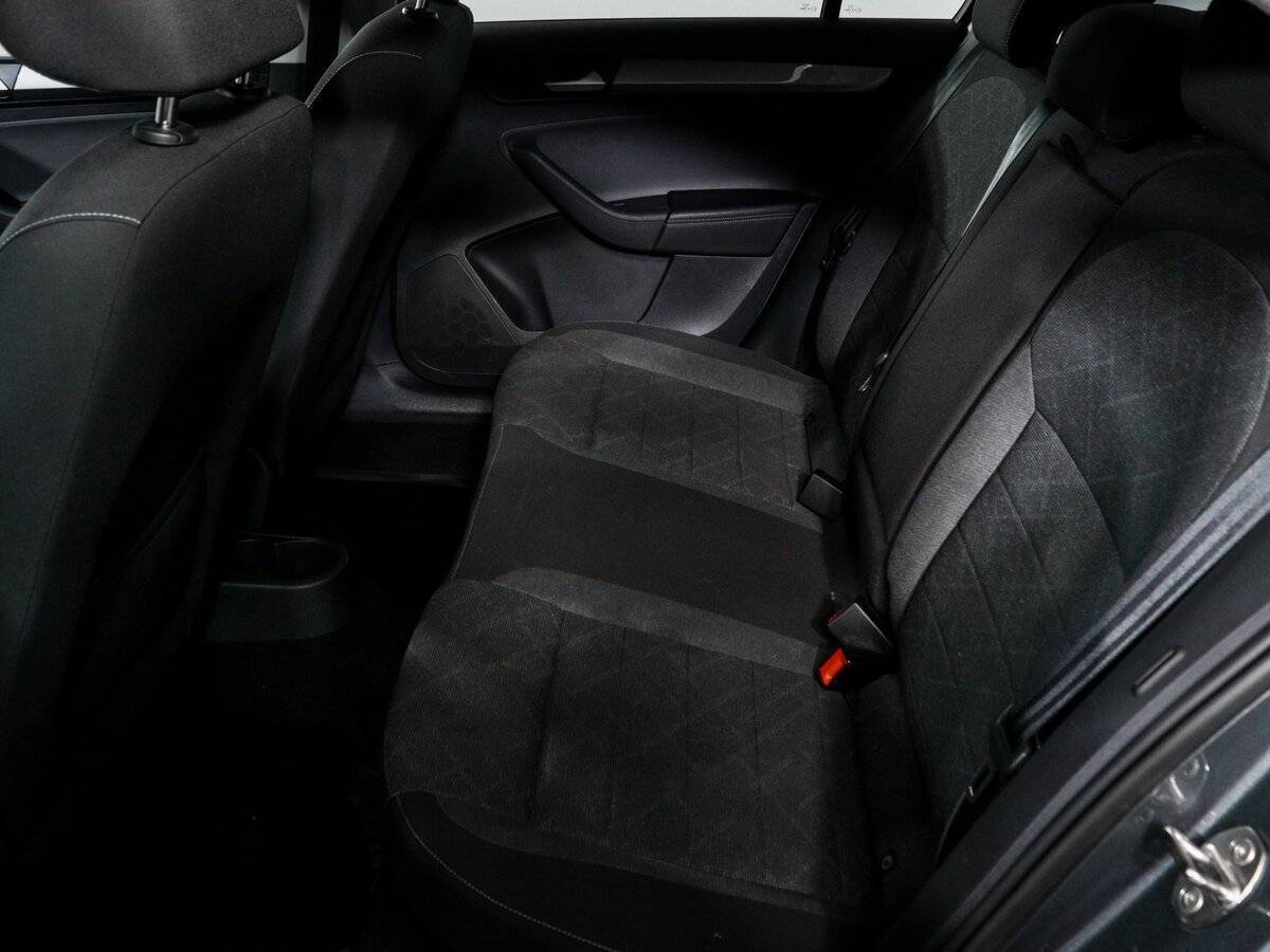 Б/У Фольксваген Поло 2022 года. Фото: #9