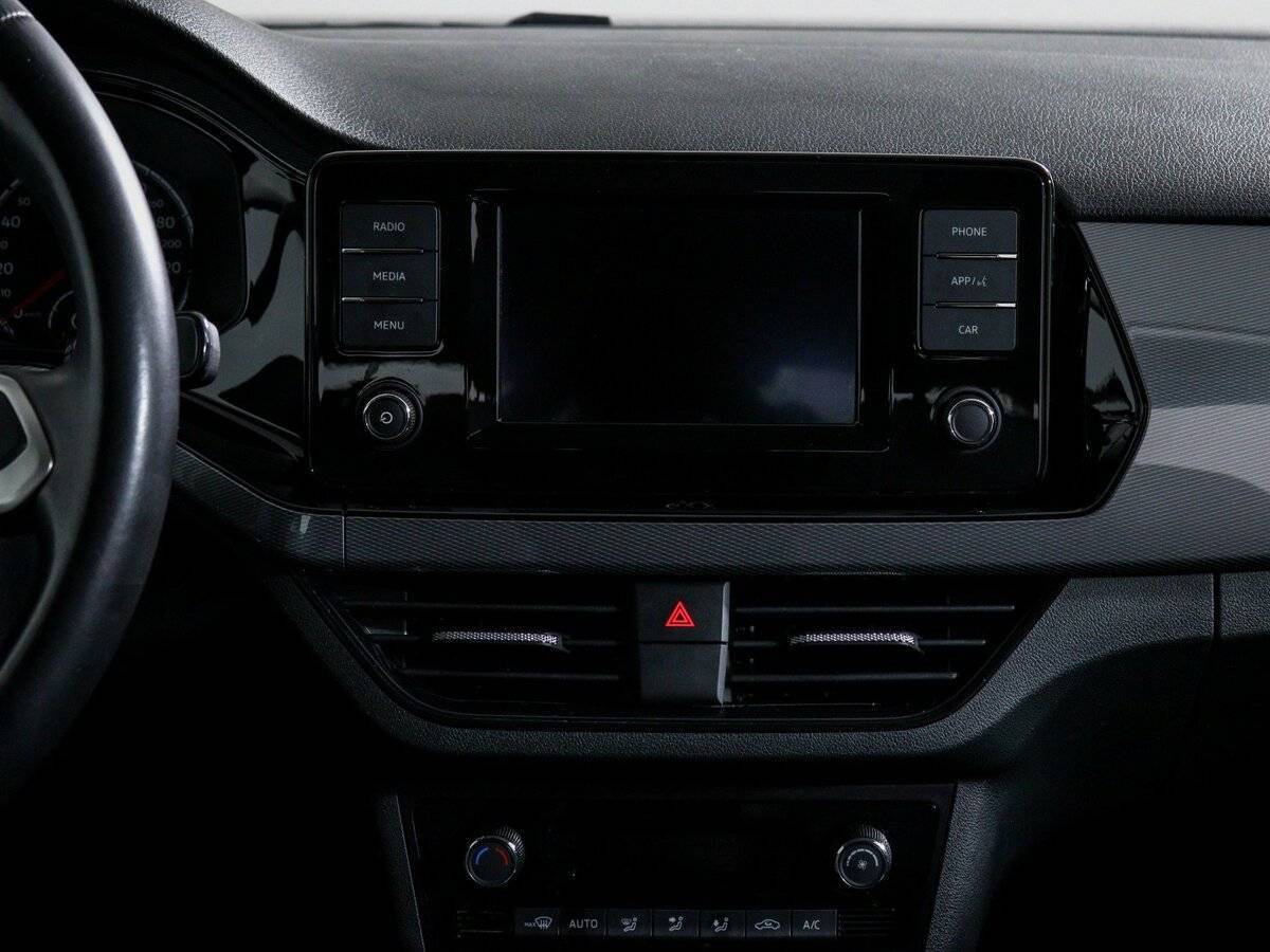 Б/У Фольксваген Поло 2022 года. Фото: #12