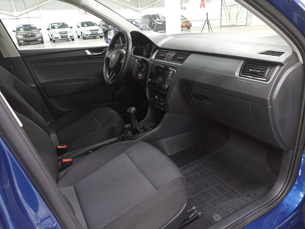 Б/У Шкода Рапид 2018 года. Фото: #10