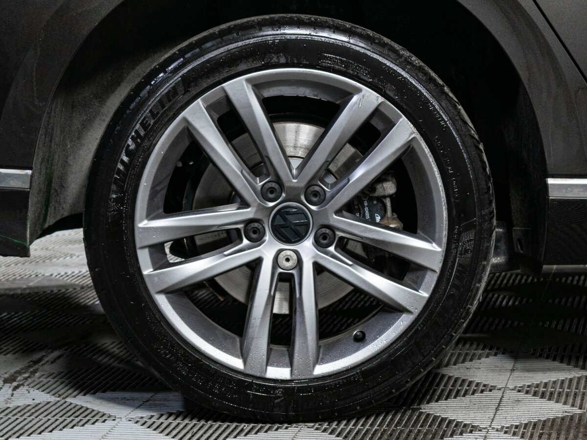 Б/У Фольксваген Пассат 2017 года. Фото: #14