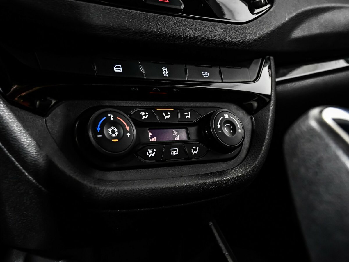 Б/У Лада (ВАЗ) Веста 2020 года. Фото: #11