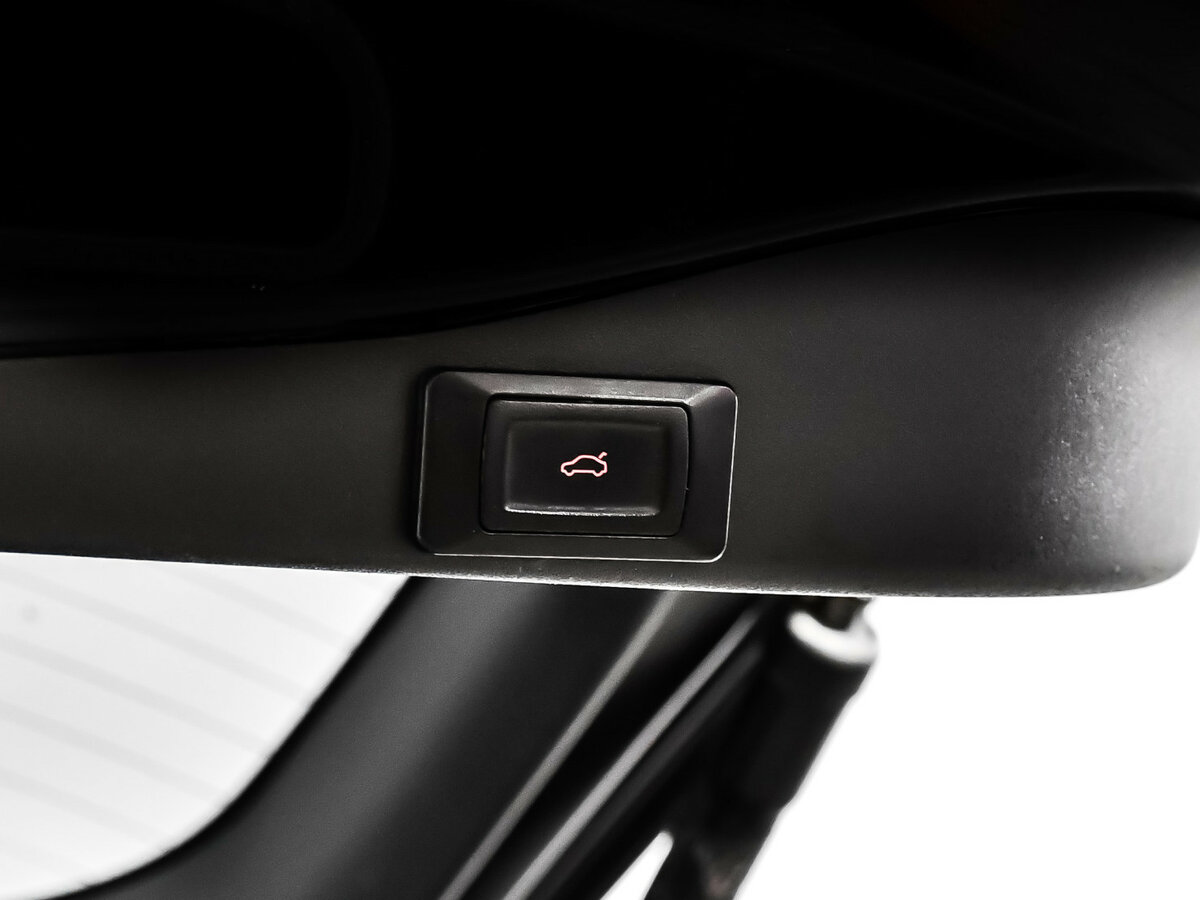 Б/У Митсубиши Оутлэндер 2018 года. Фото: #11