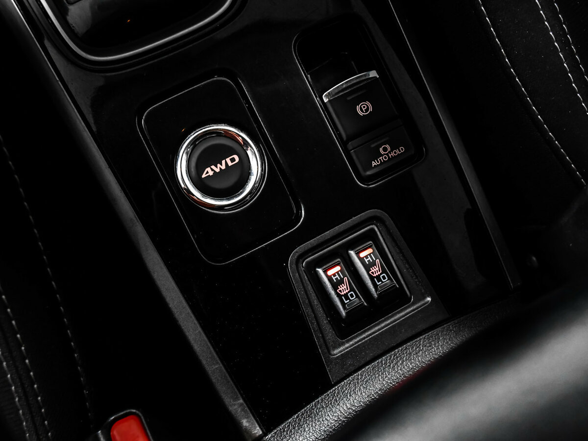 Б/У Митсубиши Оутлэндер 2018 года. Фото: #12