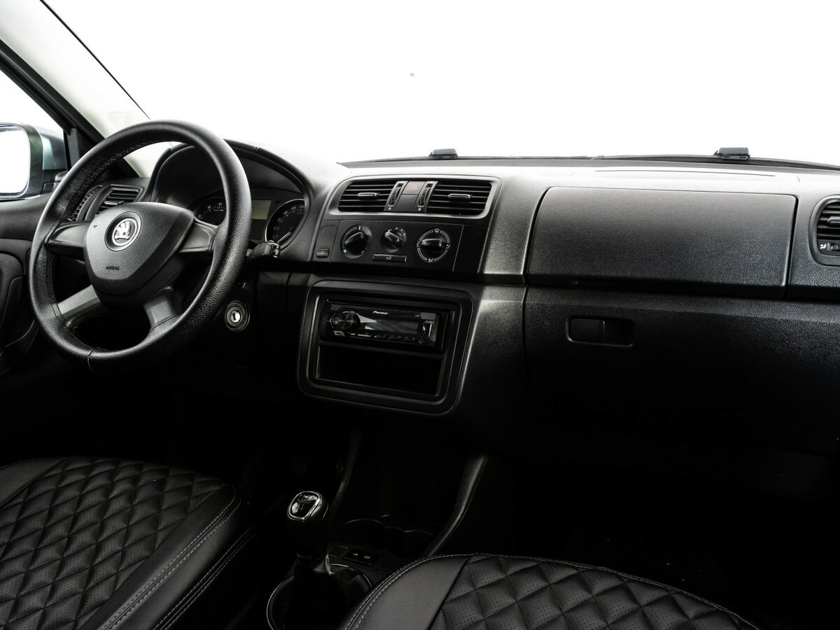 Б/У Шкода Фабия 2013 года. Фото: #8