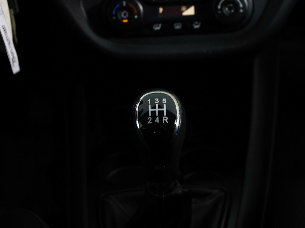 Б/У Лада (ВАЗ) Веста 2017 года. Фото: #17