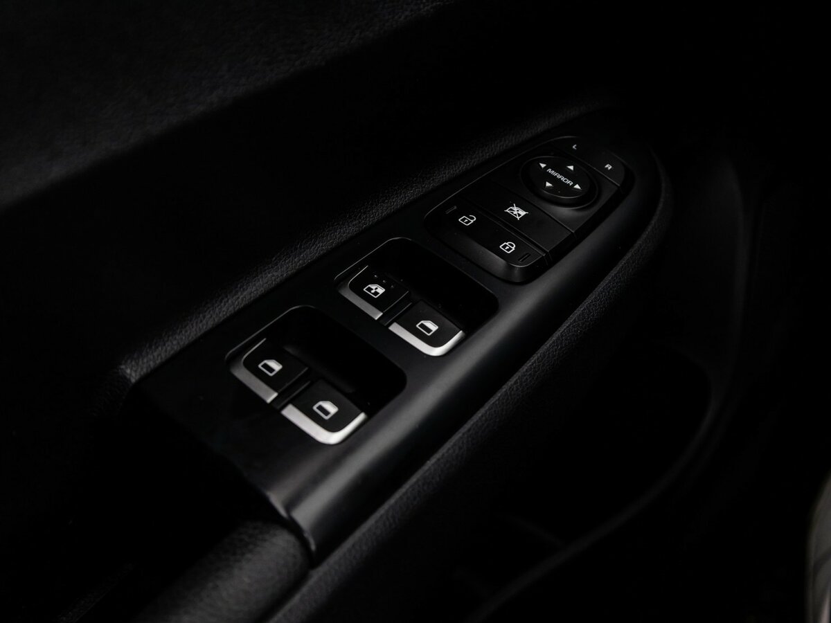 Б/У Киа Рио 2019 года. Фото: #17