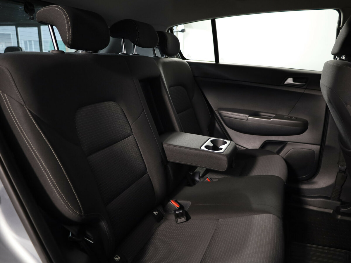 Б/У Киа Спортейдж 2018 года. Фото: #13