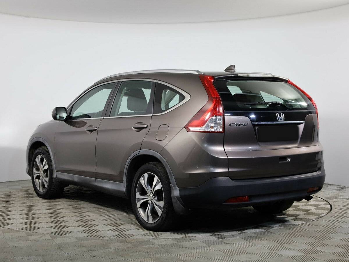 Б/У Хонда ЦР-В 2013 года. Фото: #2