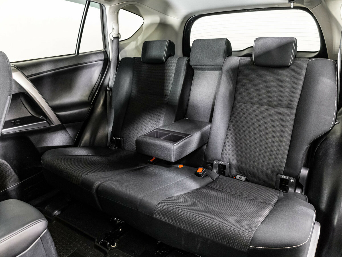 Б/У Тойота Рав4 2016 года. Фото: #12