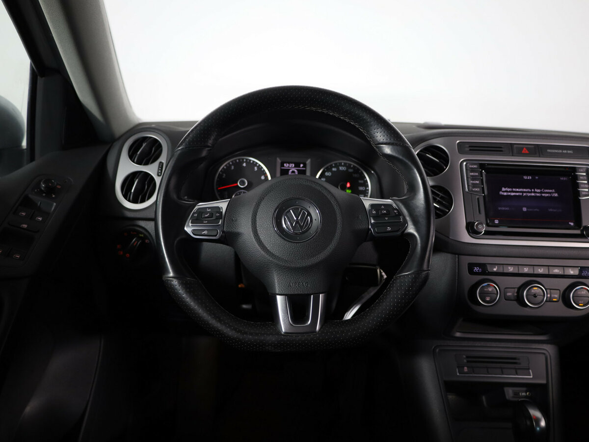 Б/У Фольксваген Тигуан 2016 года. Фото: #9