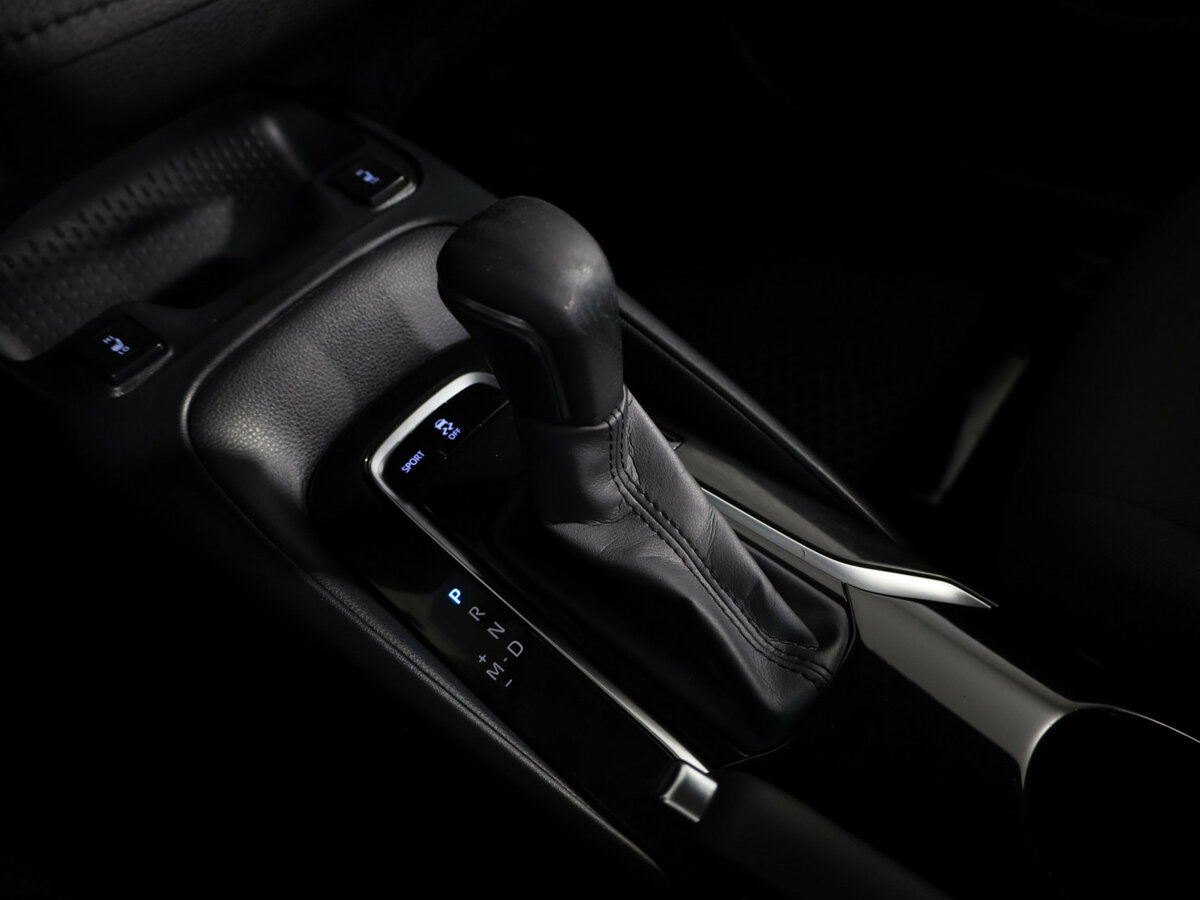 Б/У Тойота Королла 2019 года. Фото: #13