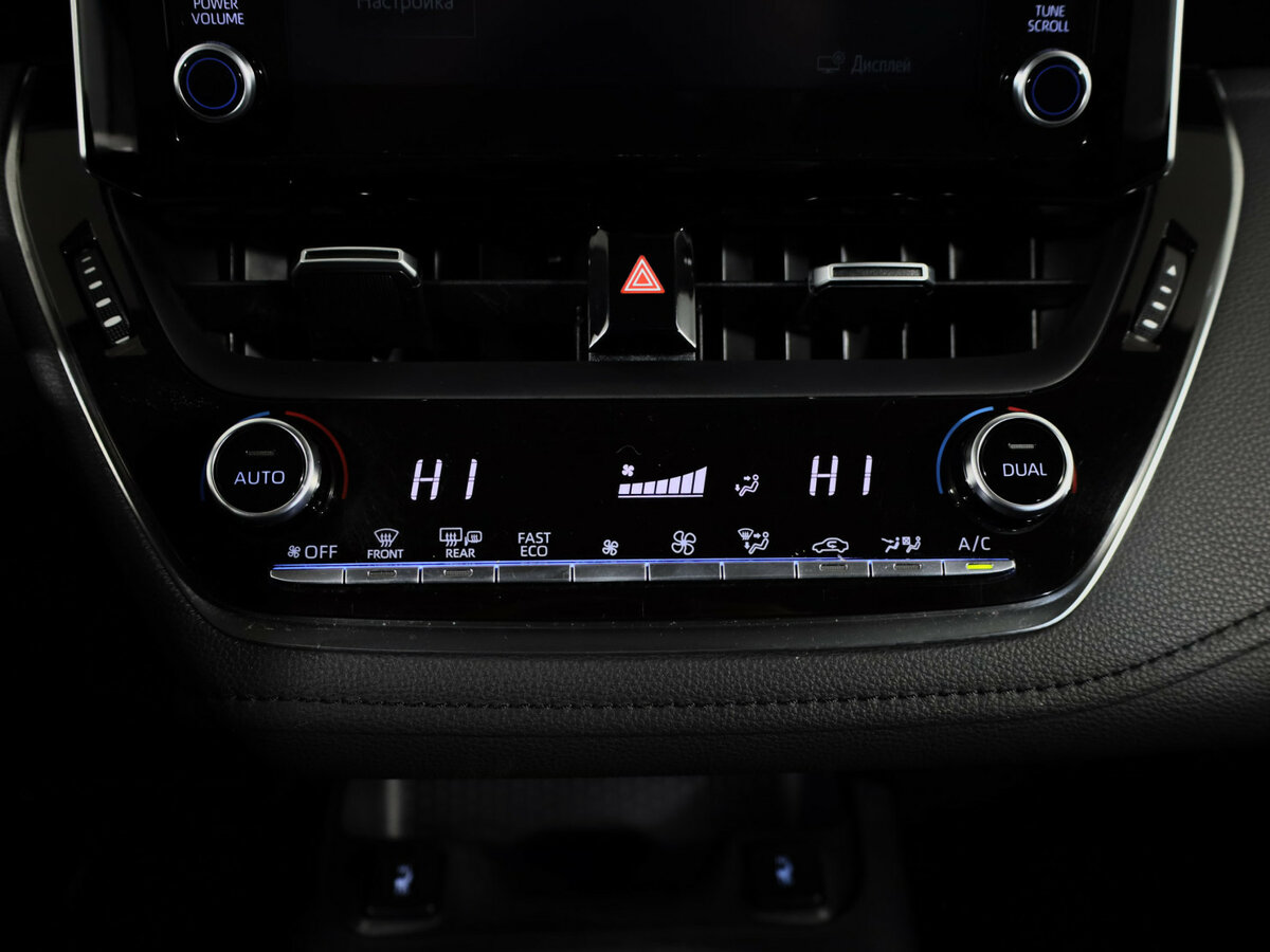 Б/У Тойота Королла 2019 года. Фото: #17