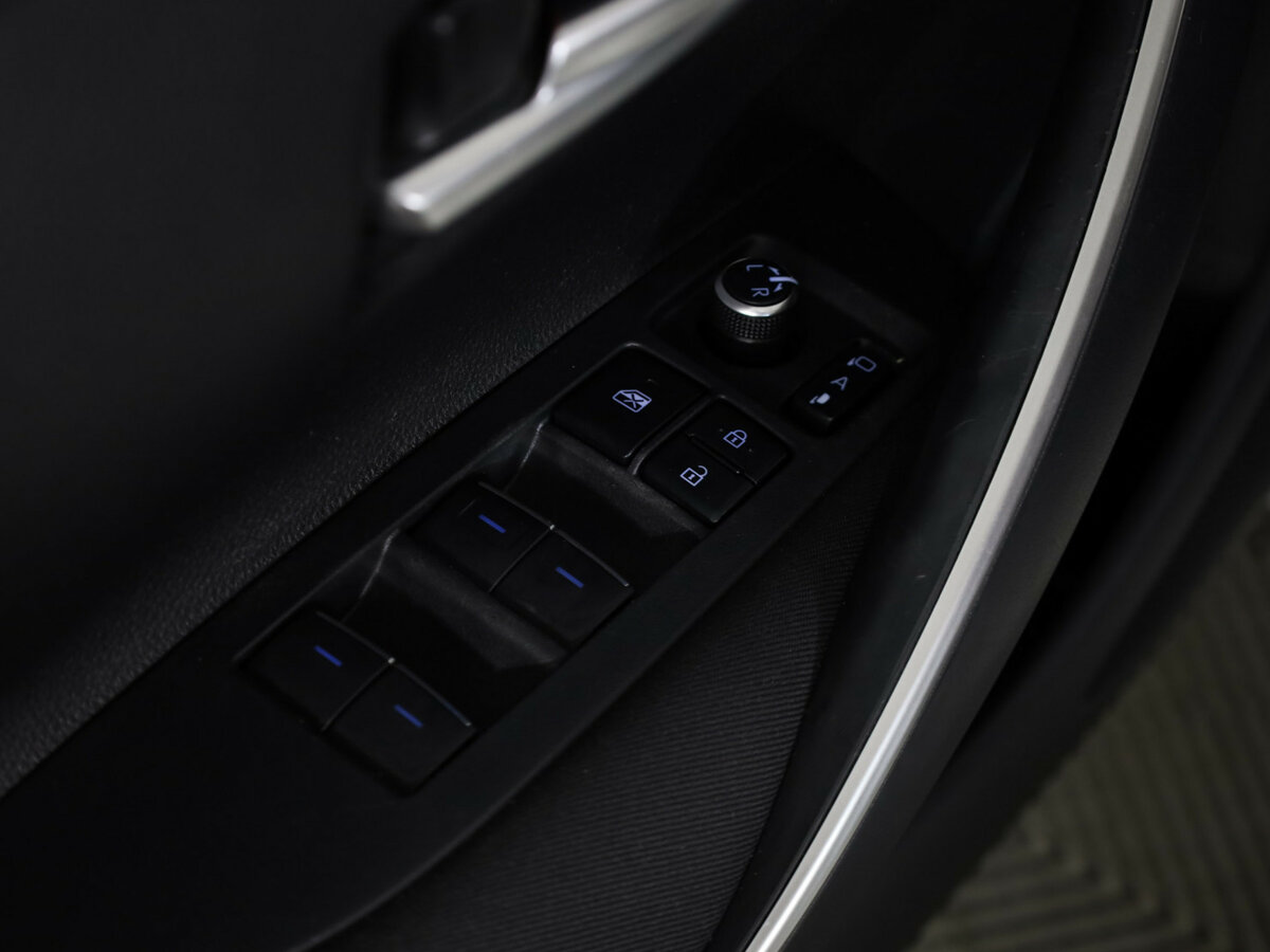 Б/У Тойота Королла 2019 года. Фото: #18