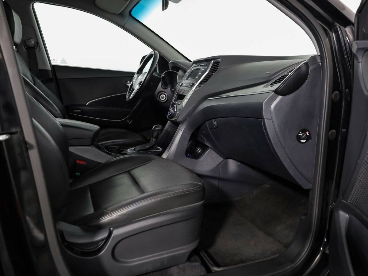 Б/У Хендай Санта Фе 2016 года. Фото: #20