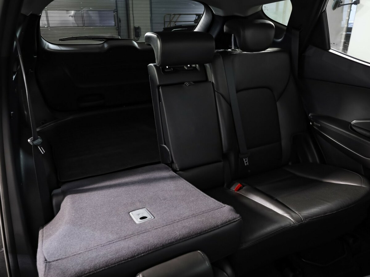 Б/У Хендай Санта Фе 2016 года. Фото: #24