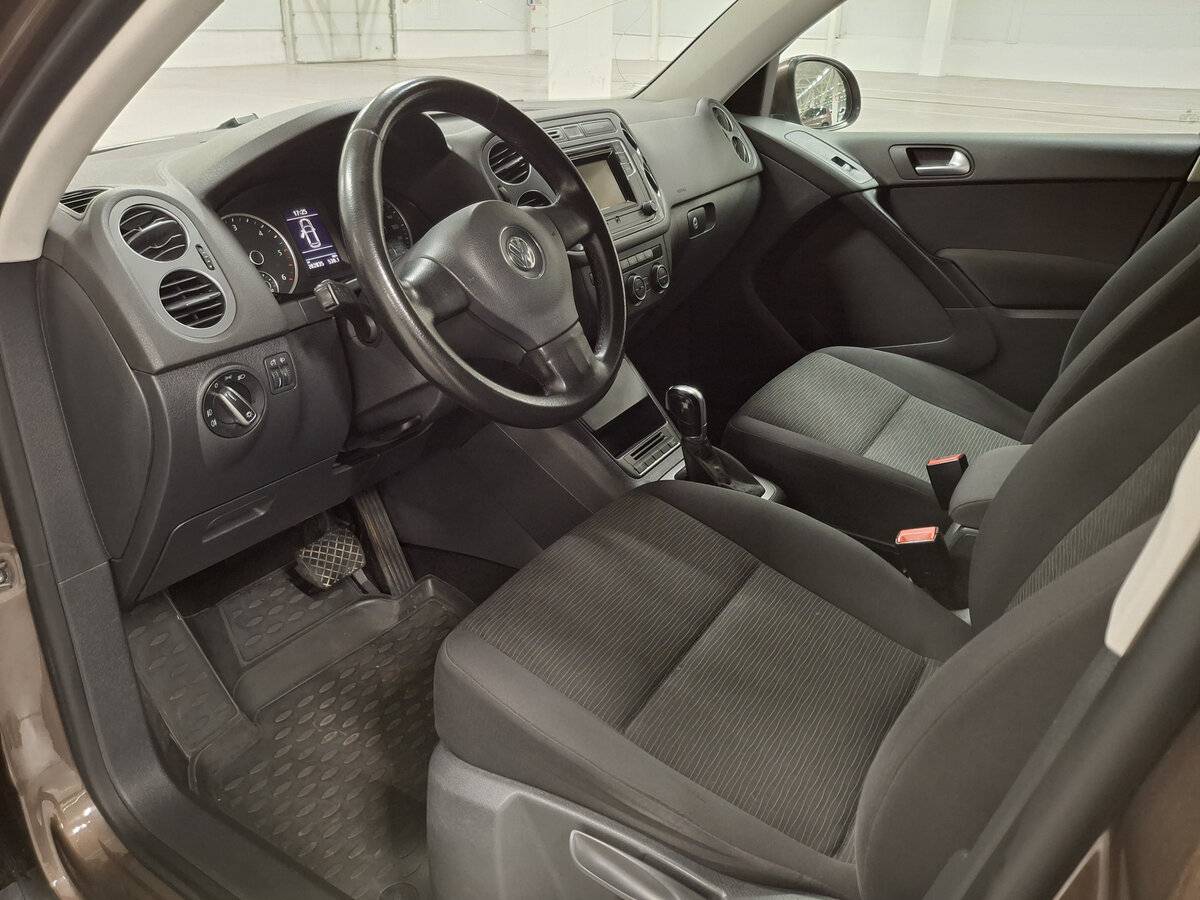 Б/У Фольксваген Тигуан 2015 года. Фото: #15