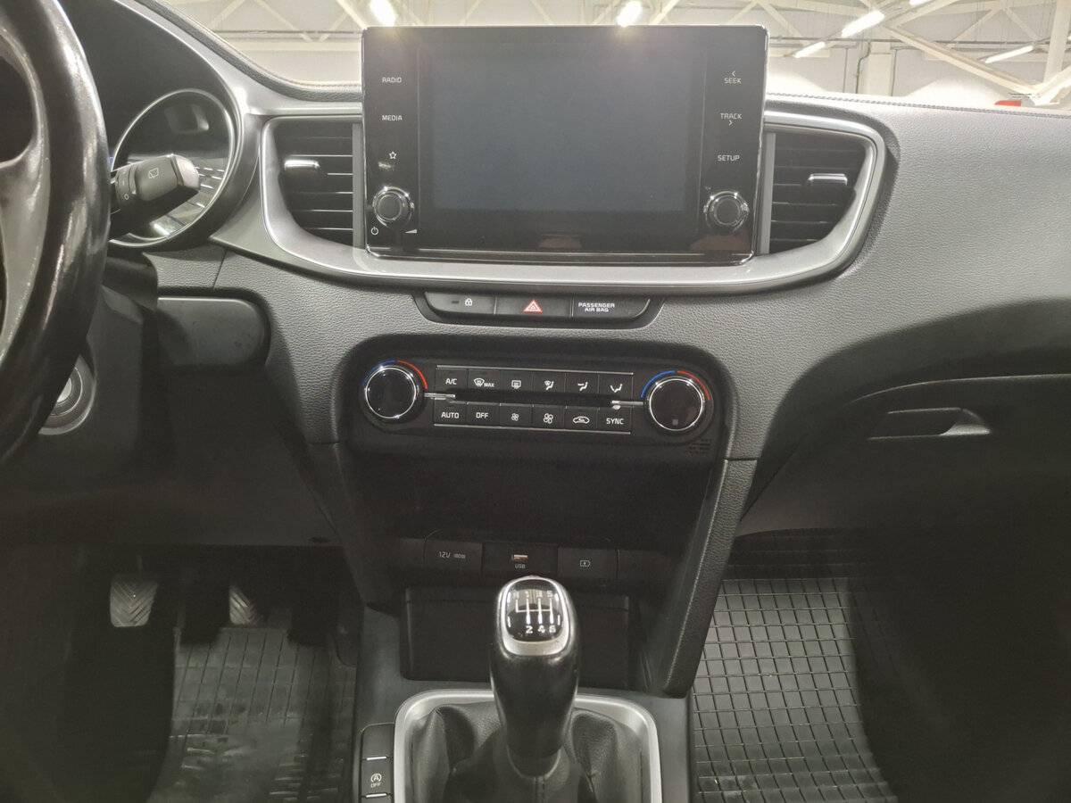 Б/У Киа Сид 2019 года. Фото: #14