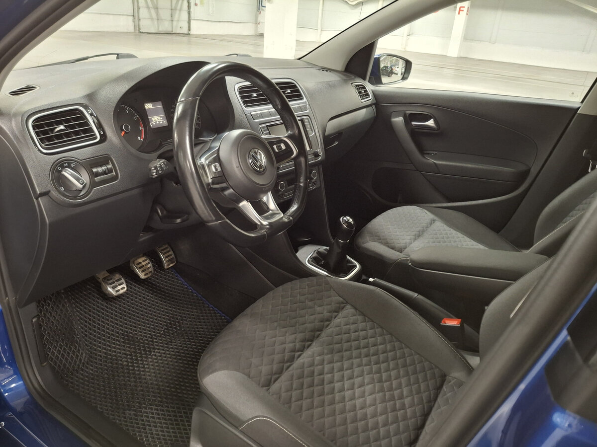 Б/У Фольксваген Поло 2018 года. Фото: #15