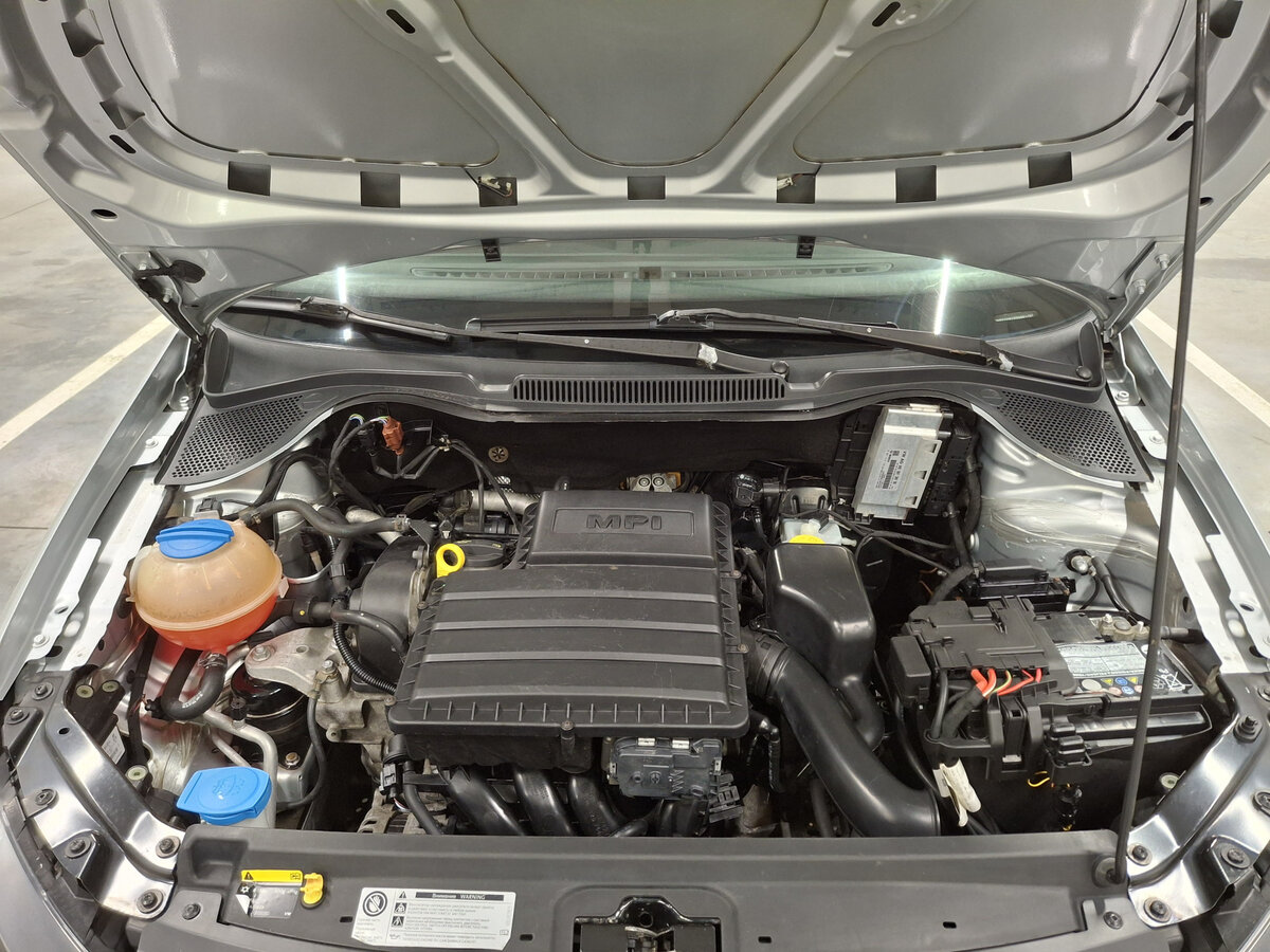 Б/У Фольксваген Поло 2016 года. Фото: #8