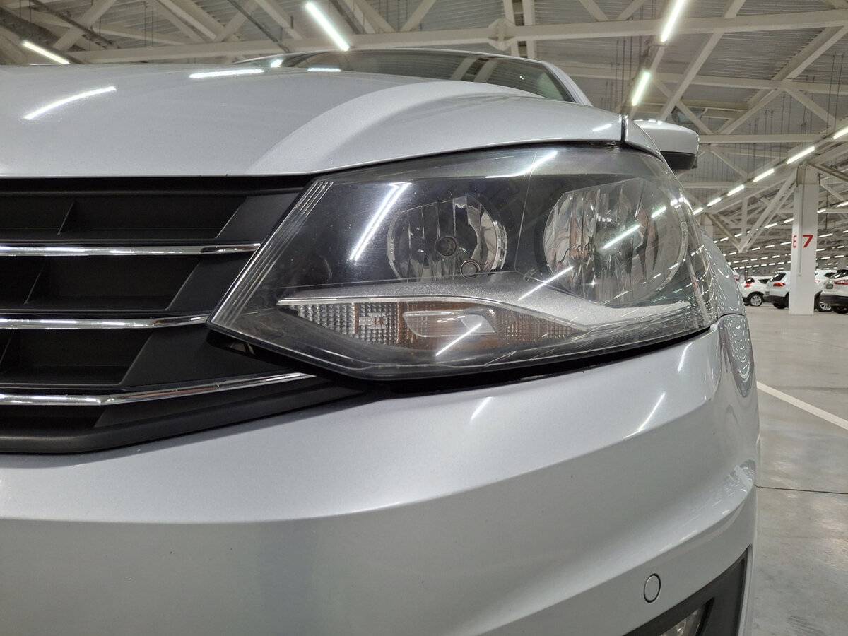 Б/У Фольксваген Поло 2016 года. Фото: #16