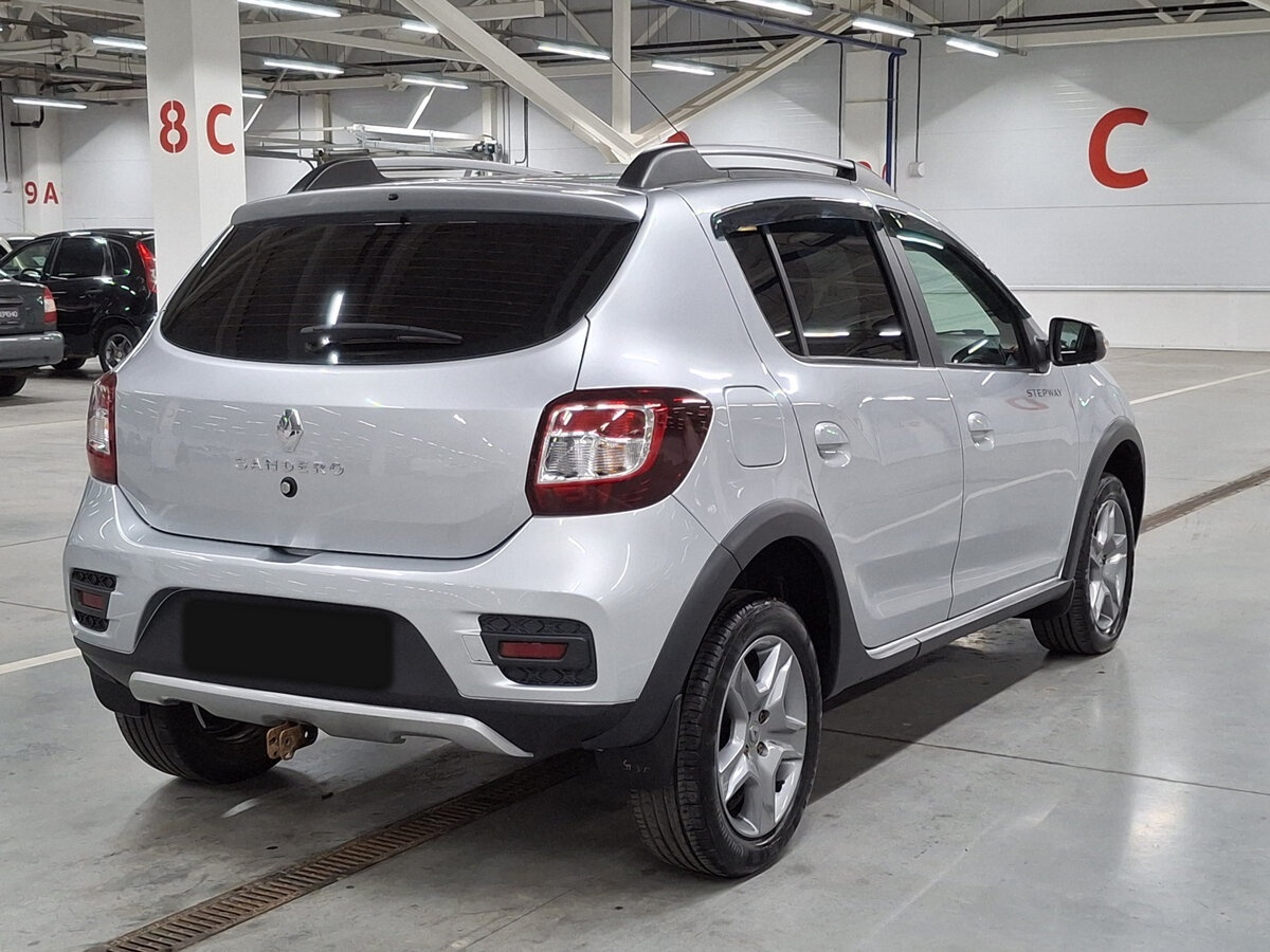 Б/У Рено Сандеро 2021 года. Фото: #4