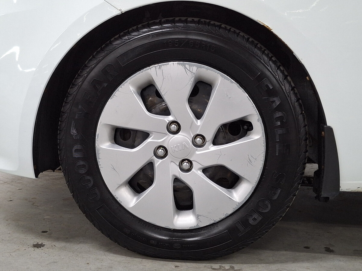 Б/У Киа Рио 2015 года. Фото: #16