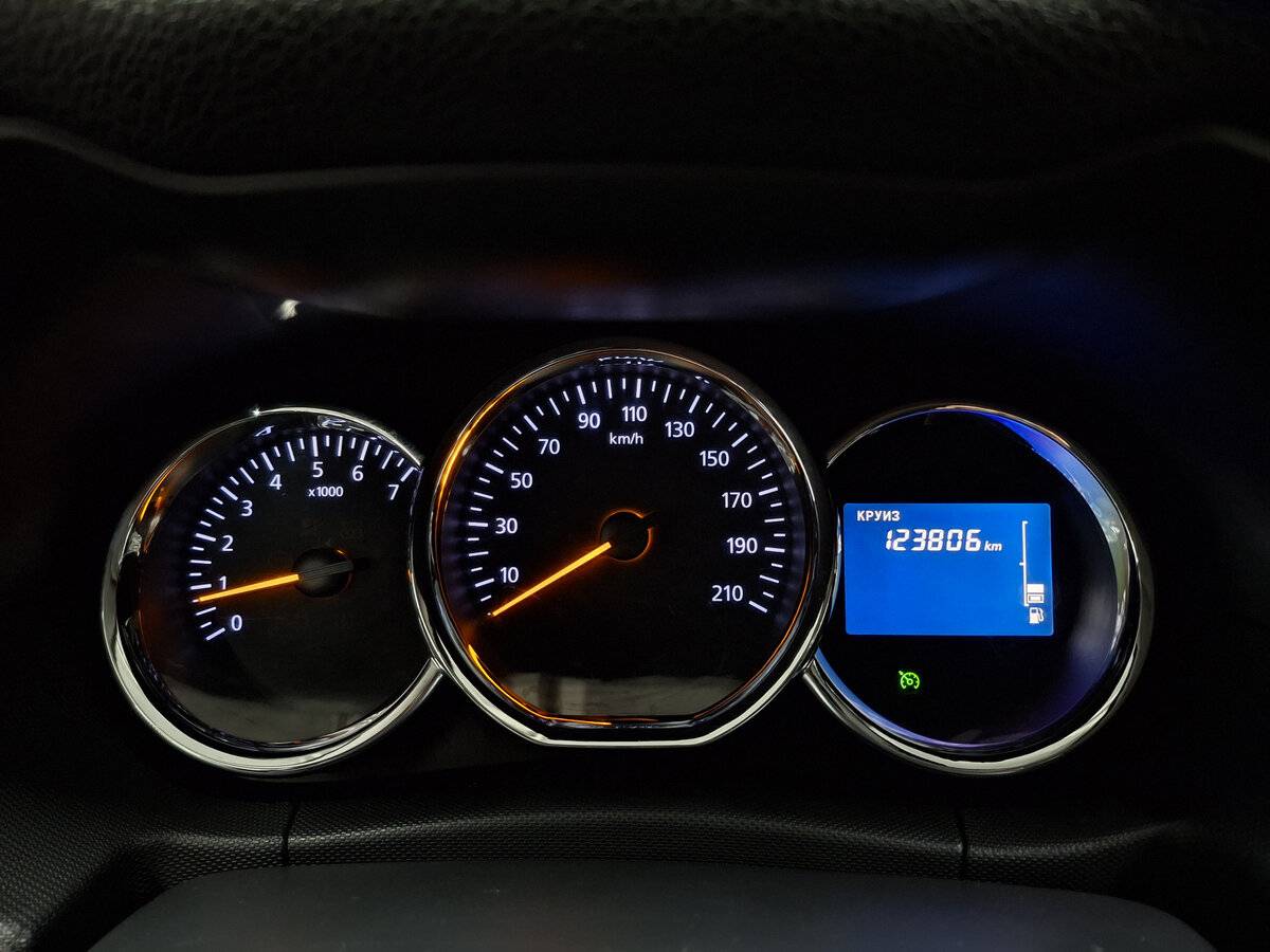 Б/У Рено Дастер 2016 года. Фото: #12