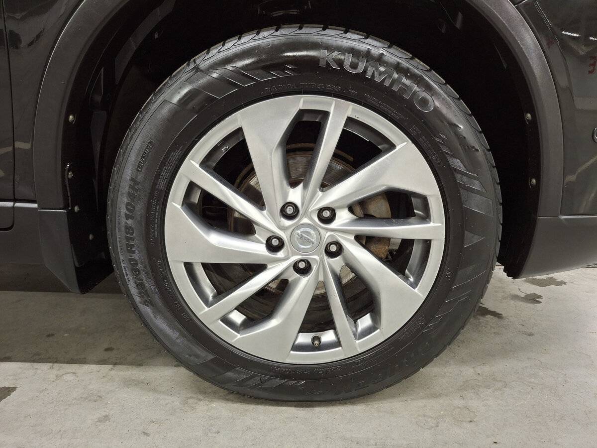 Б/У Ниссан Икс-Трейл 2015 года. Фото: #16