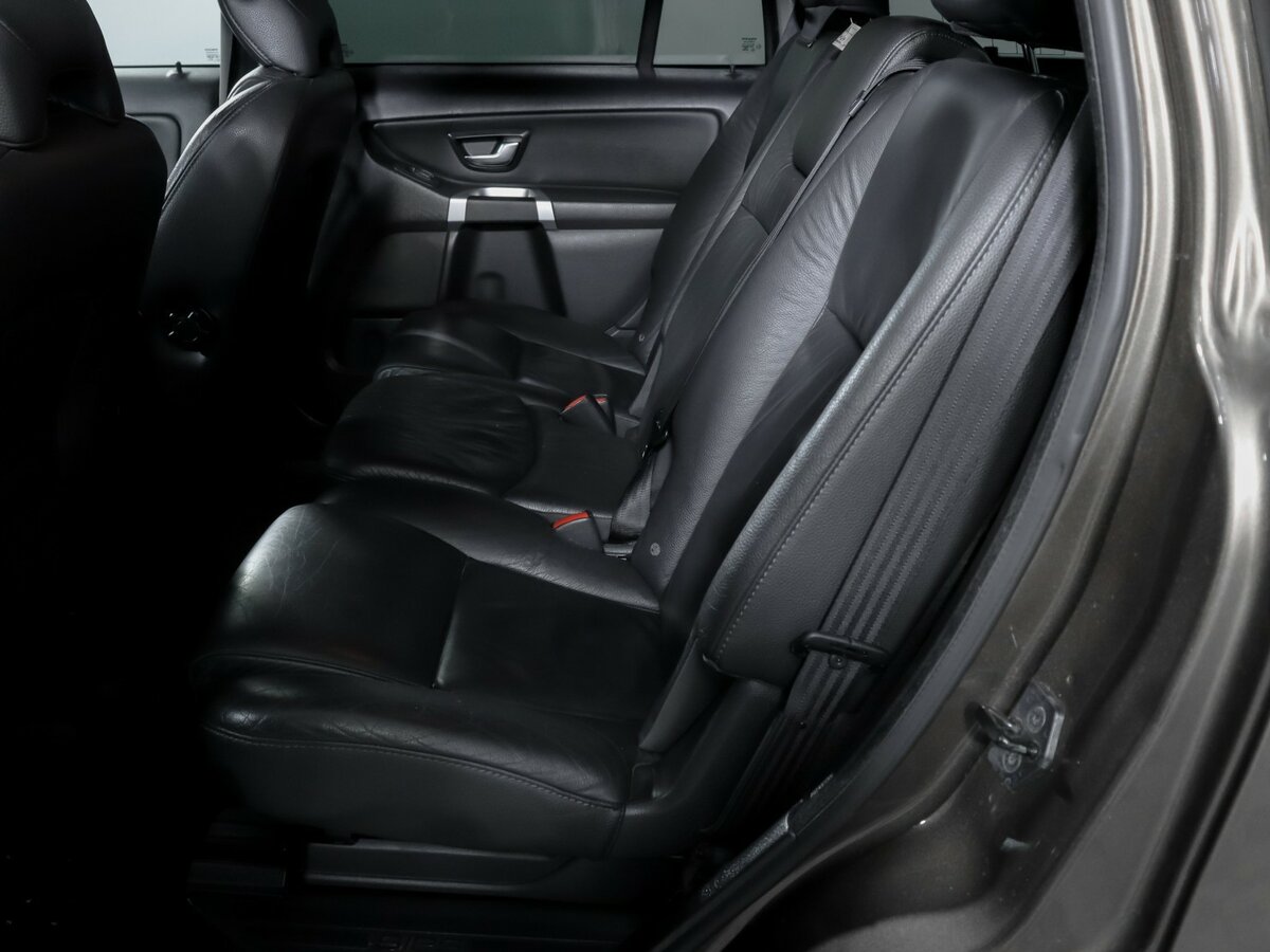 Б/У Вольво ИксЦ90 2012 года. Фото: #9