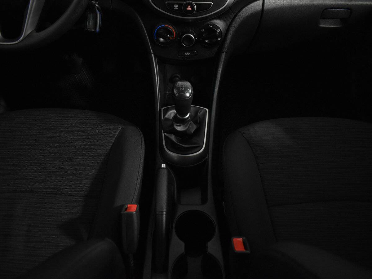 Б/У Хендай Солярис 2016 года. Фото: #13