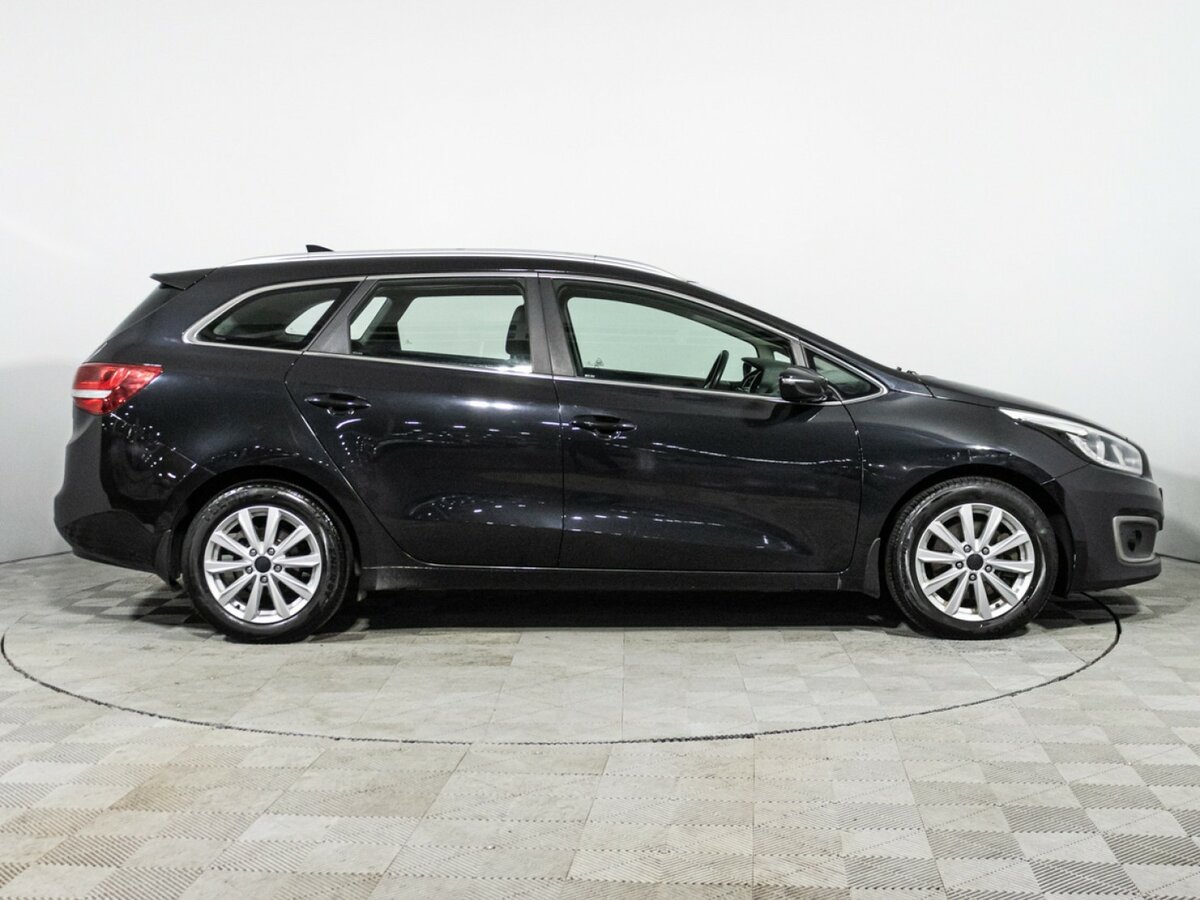 Б/У Киа Сид 2018 года. Фото: #3