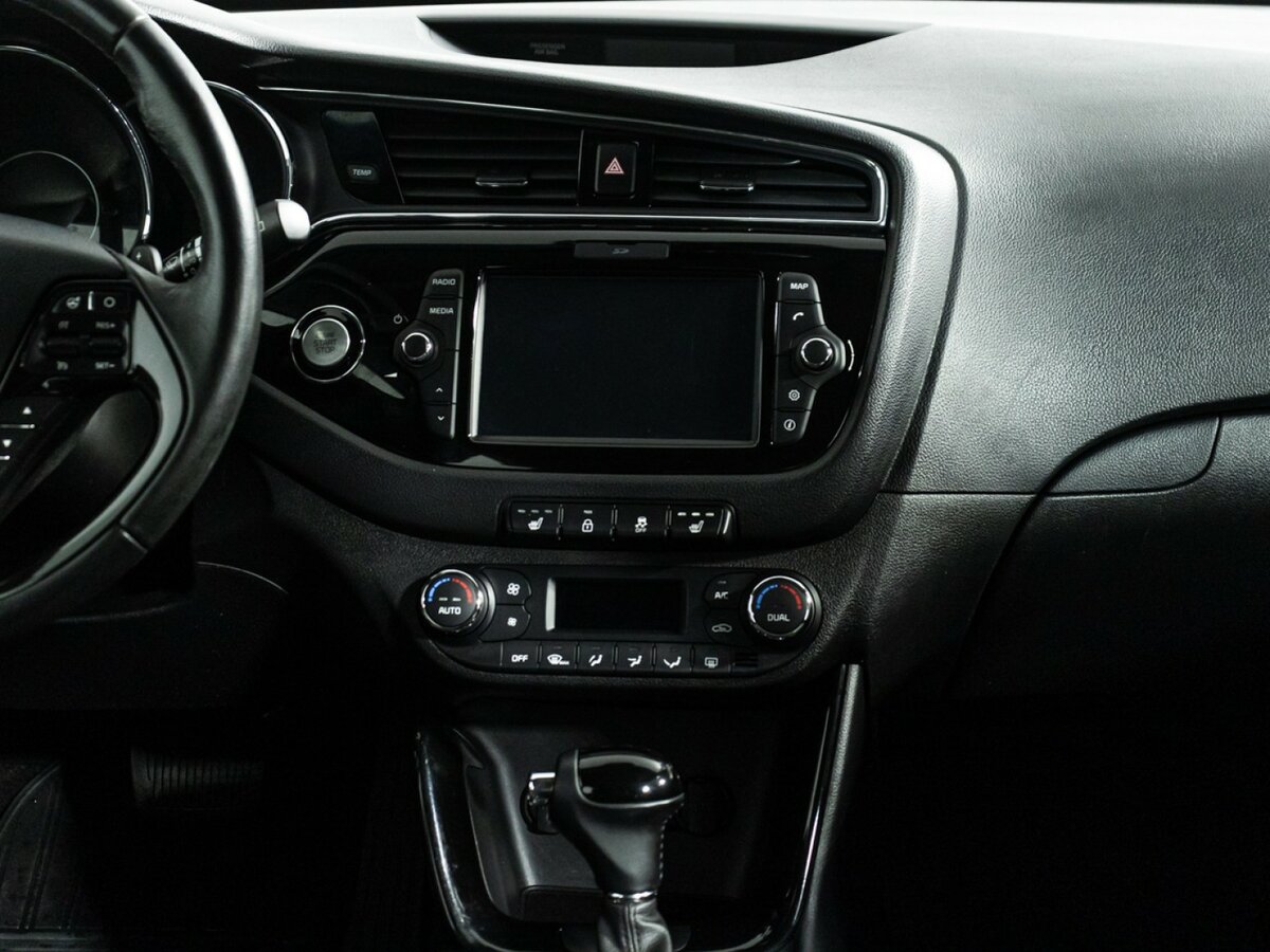 Б/У Киа Сид 2018 года. Фото: #13