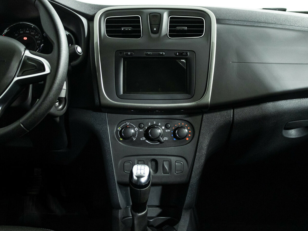 Б/У Рено Сандеро 2022 года. Фото: #13