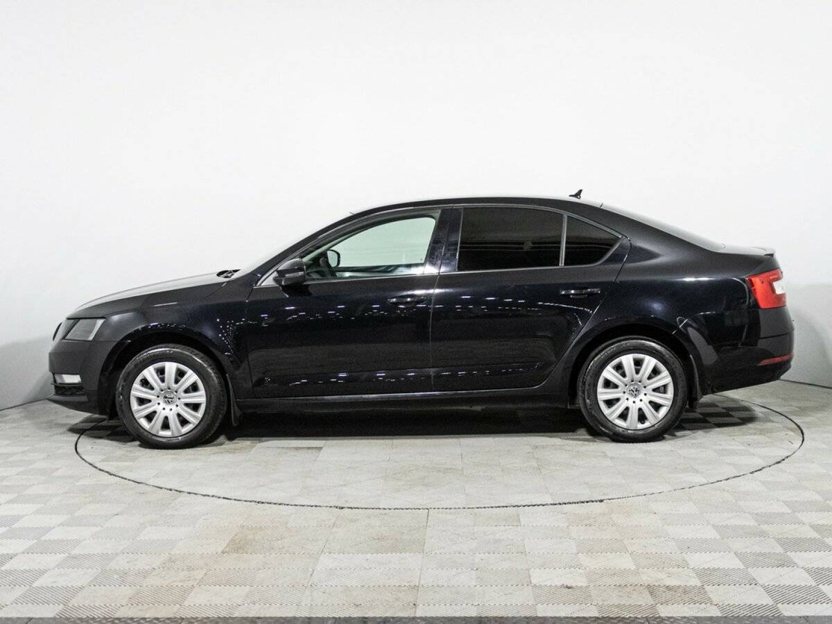 Б/У Шкода Октавия 2018 года. Фото: #7