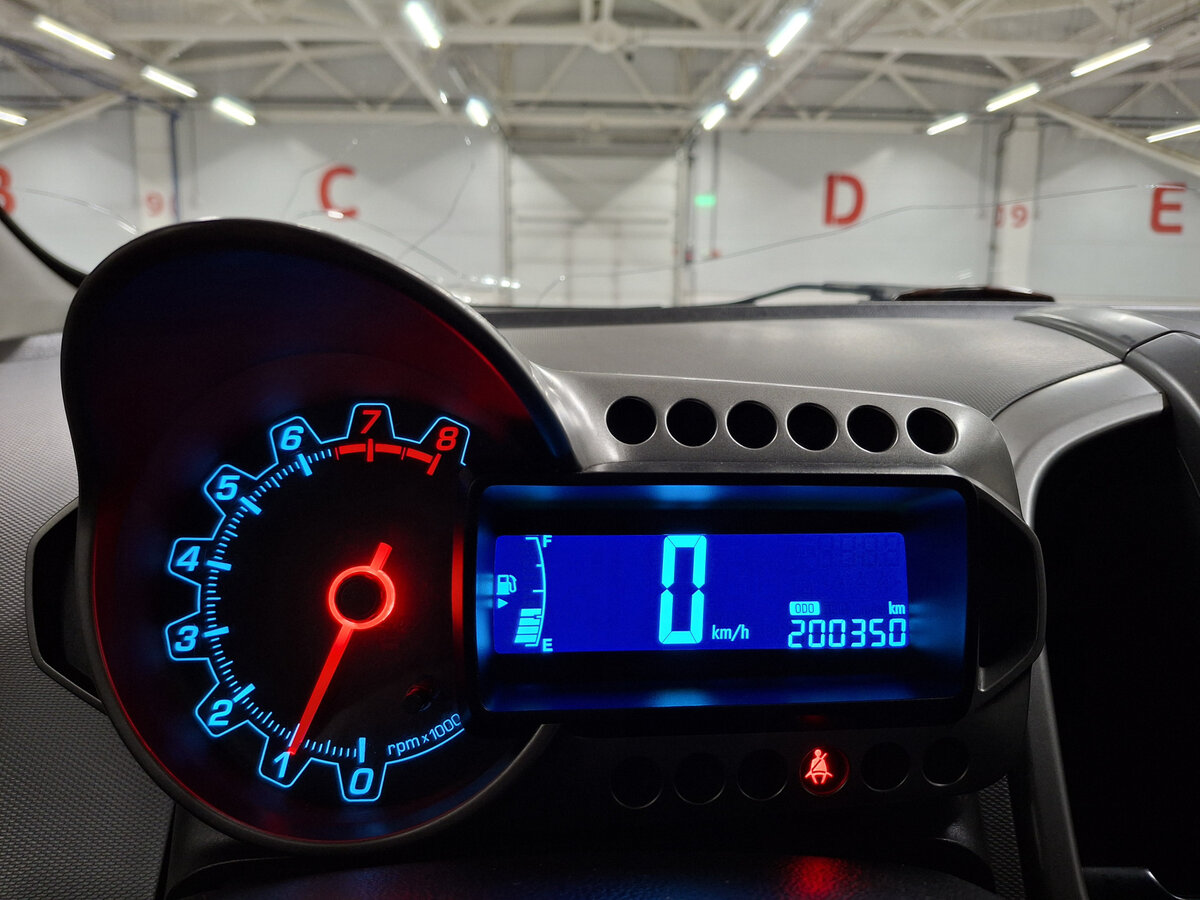 Б/У Шевроле Авео 2012 года. Фото: #12