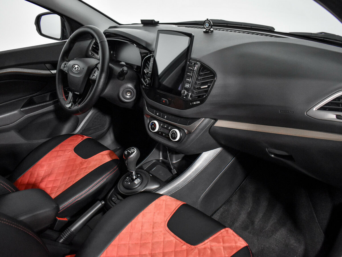 Б/У Лада (ВАЗ) Веста 2018 года. Фото: #12