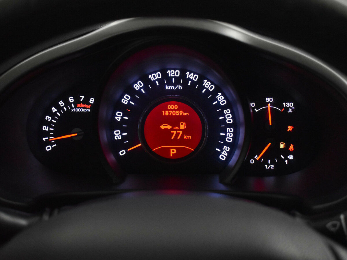 Б/У Киа Спортейдж 2014 года. Фото: #19