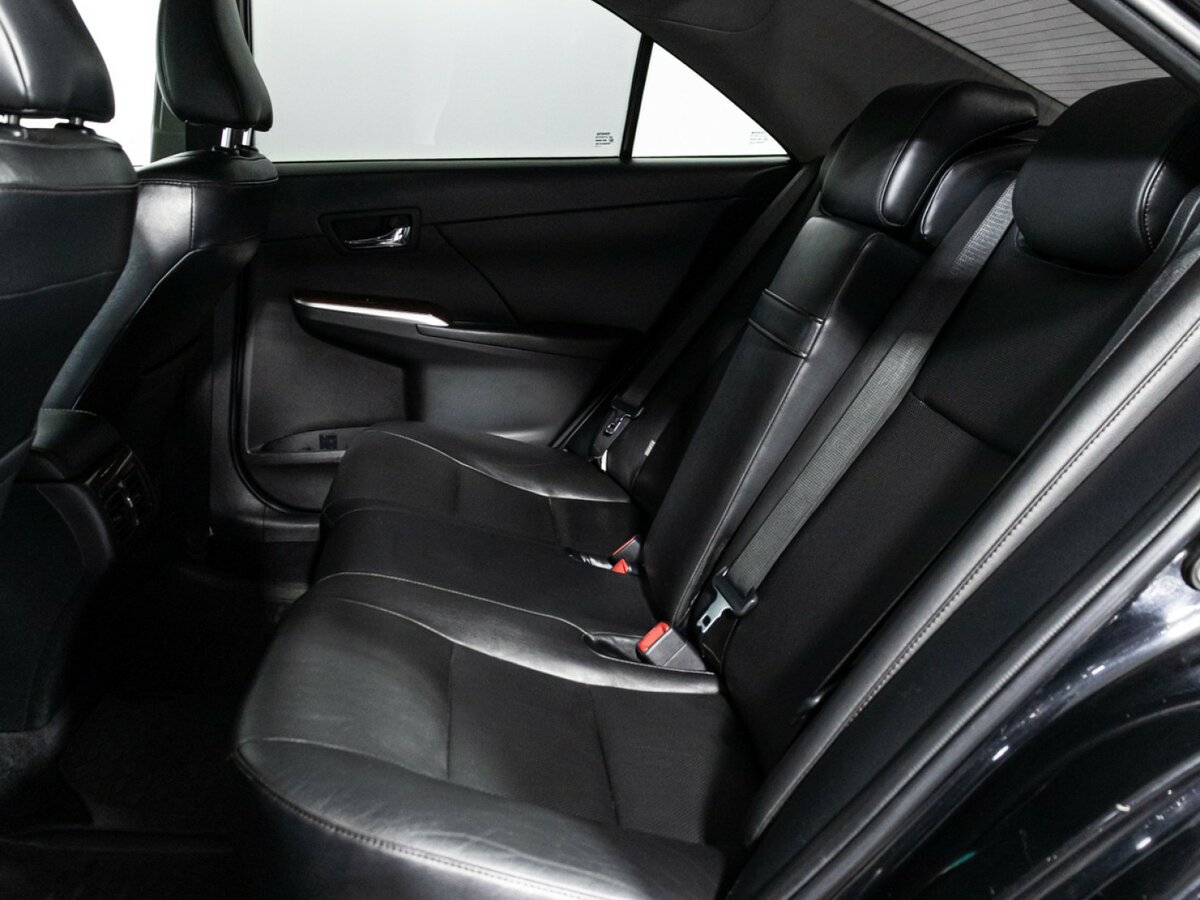 Б/У Тойота Камри 2014 года. Фото: #9