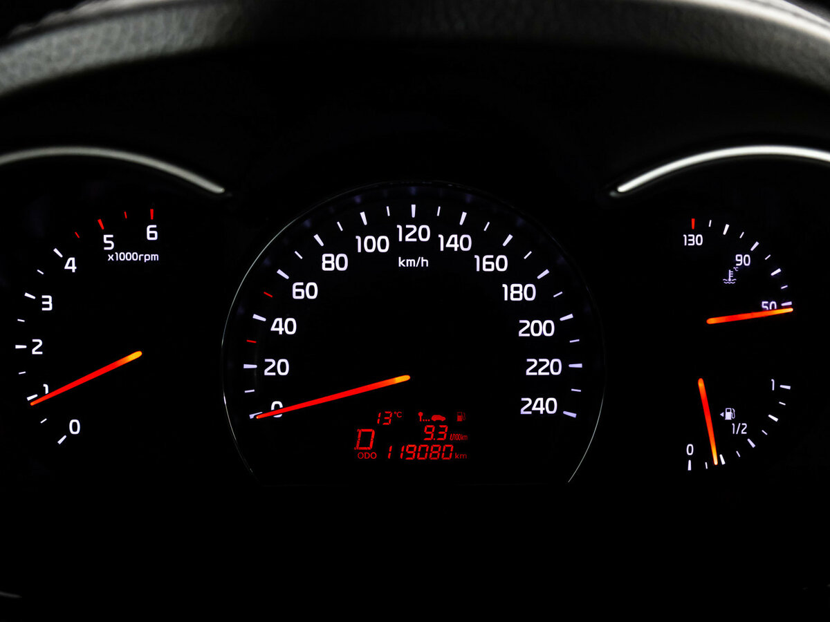 Б/У Киа Соренто 2013 года. Фото: #14