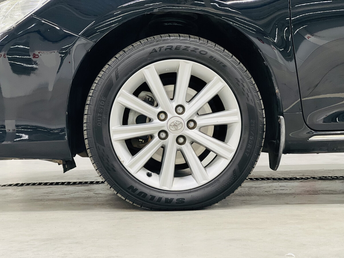 Б/У Тойота Камри 2013 года. Фото: #17