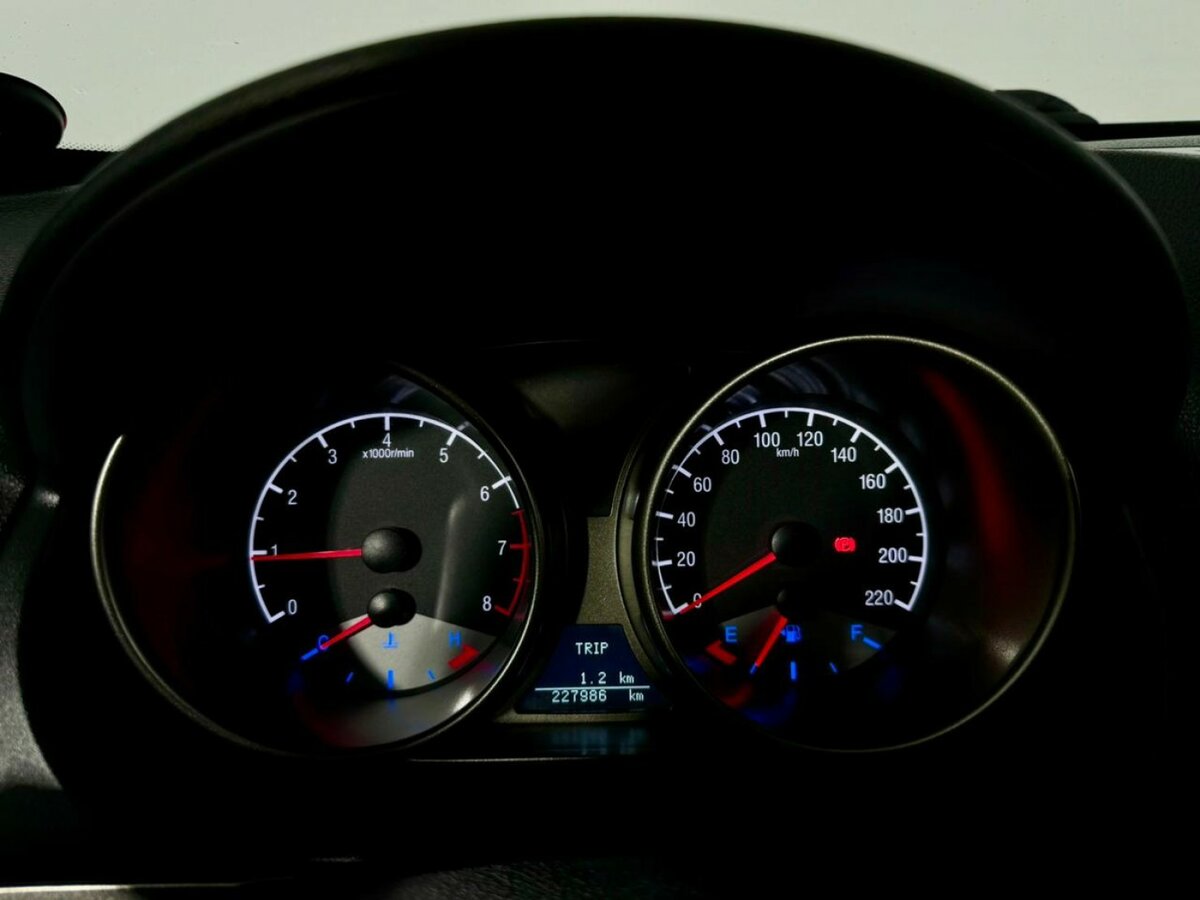 Б/У Джили Эмгранд Икс7 2016 года. Фото: #9