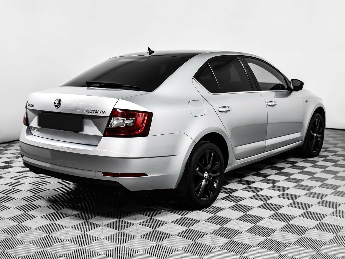 Б/У Шкода Октавия 2020 года. Фото: #4